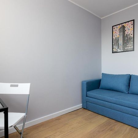 Ochota Homely Apartment Warsaw Exterior photo